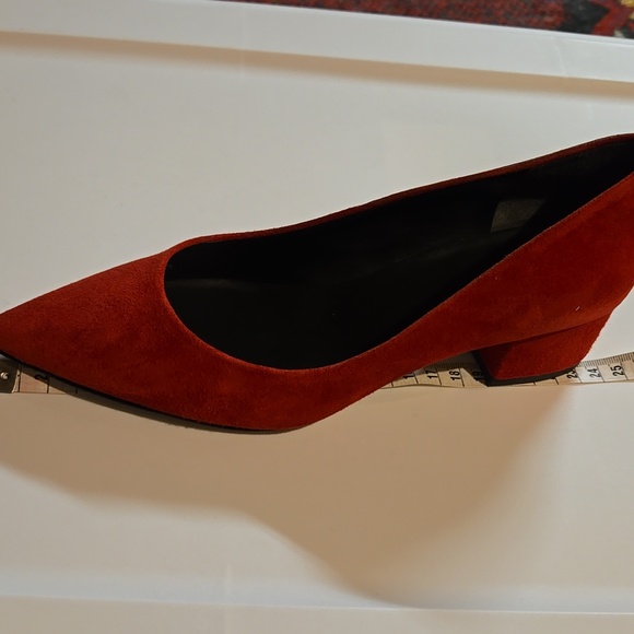 Suede Via Spiga Pumps - Picture 6 of 8